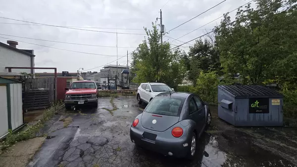 Milwaukee, WI 53222,8302 W Lisbon AVENUE