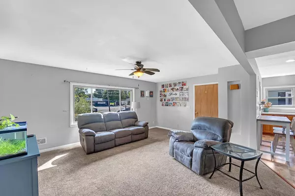 Racine, WI 53405,220 Mertens AVENUE