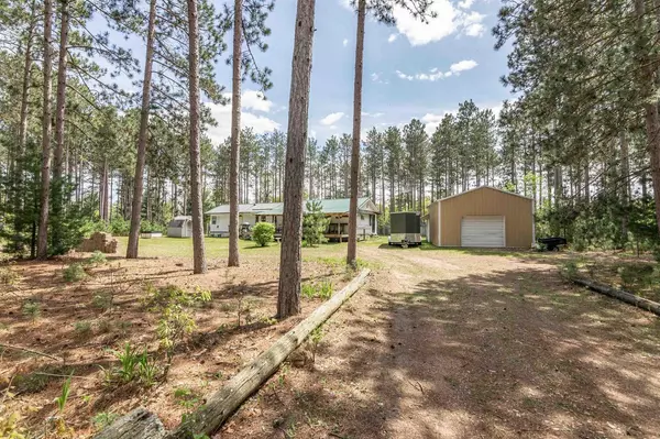 Hancock, WI 54943,695 Badger Ln