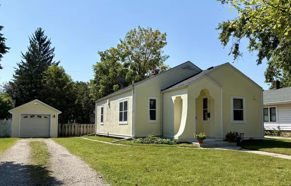 Lake Geneva, WI 53147,728 Walker STREET