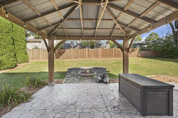 Madison, WI 53713,3030 Artesian LANE