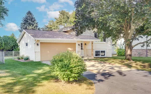 Racine, WI 53402,2630 Crestview Park DRIVE