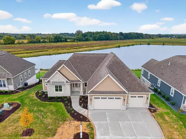 Waukesha, WI 53186,1612 White Deer TRAIL