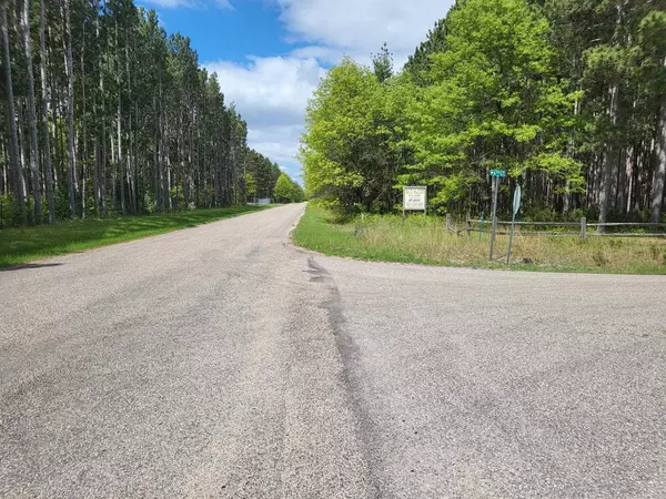 Lot 27 W 6th Ct, Hancock, WI 54943