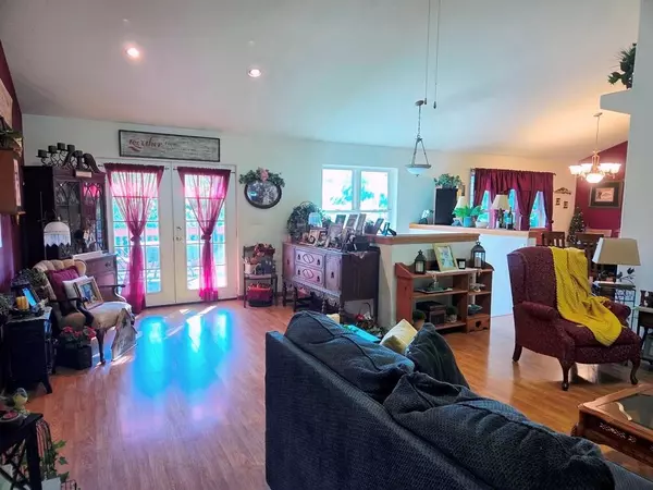 Cascade, WI 53011,617 Lake STREET