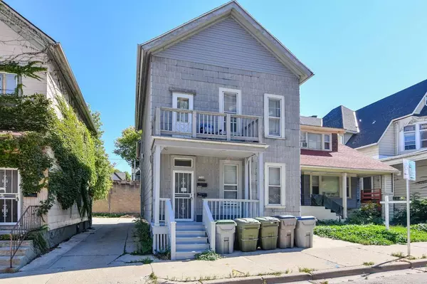 Milwaukee, WI 53202,1526 N Van Buren STREET #1528