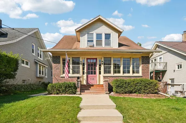 108 N 10th AVENUE, West Bend, WI 53095