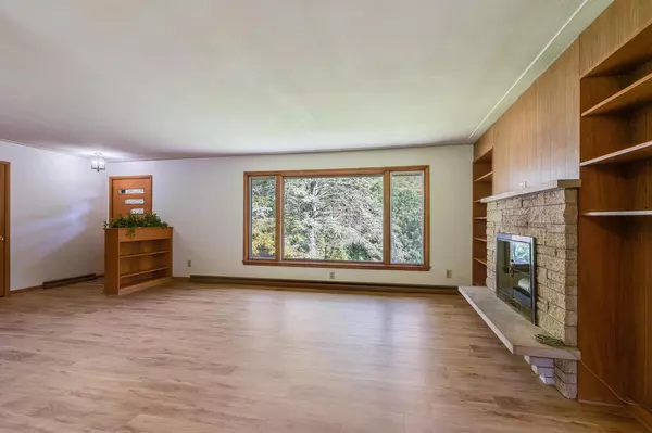 La Crescent, MN 55947,601 4th STREET N