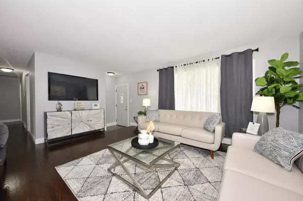 Milwaukee, WI 53224,8733 W Cheyenne STREET