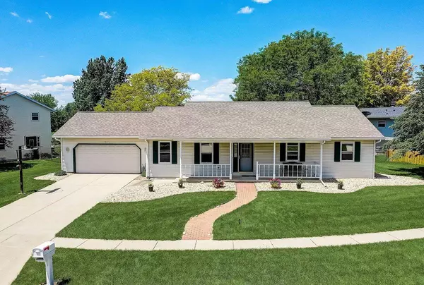 311 Hartford Cove, Waunakee, WI 53597