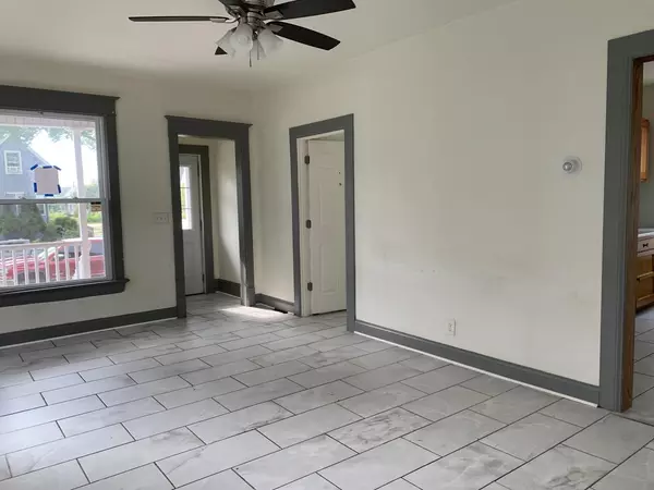 Racine, WI 53403,1501 Owen AVENUE