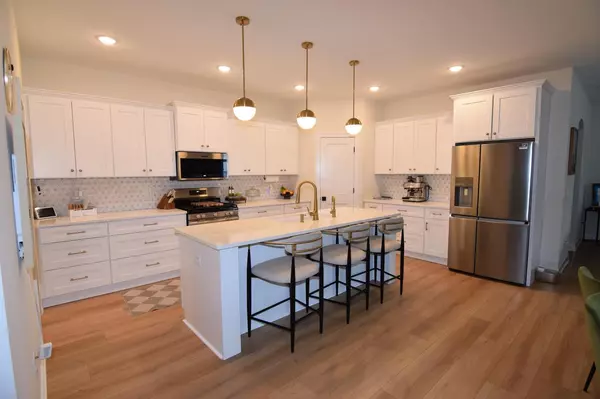 Greenfield, WI 53228,4052 S 124th STREET