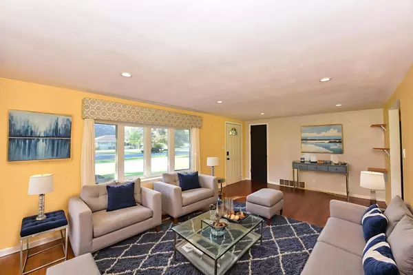 Union Grove, WI 53182,406 Oakhurst AVENUE