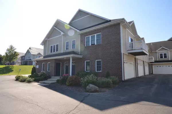 Whitewater, WI 53190,215 E Clay STREET #37