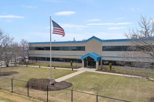 6161 N 64th STREET, Milwaukee, WI 53218