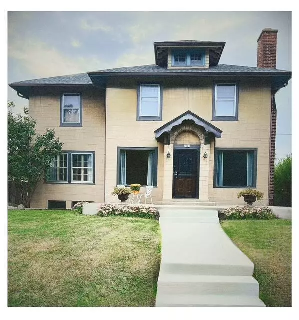 West Allis, WI 53219,2067 S 82nd STREET