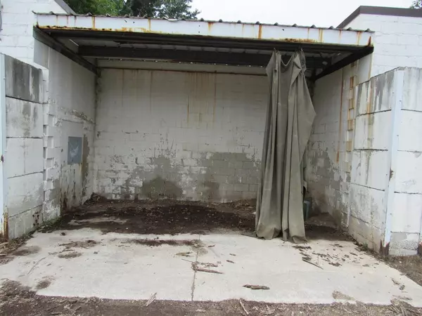 Sheboygan, WI 53081,1230 S 24th STREET