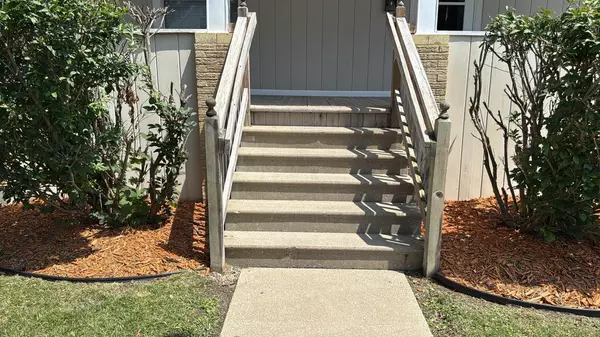 Racine, WI 53405,1617 Quincy AVENUE