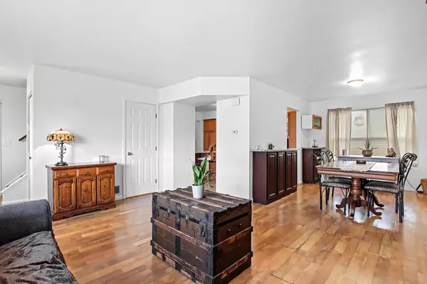 Genoa City, WI 53128,467 Valley View DRIVE