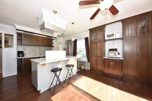 Port Washington, WI 53074,1219 W Grand AVENUE