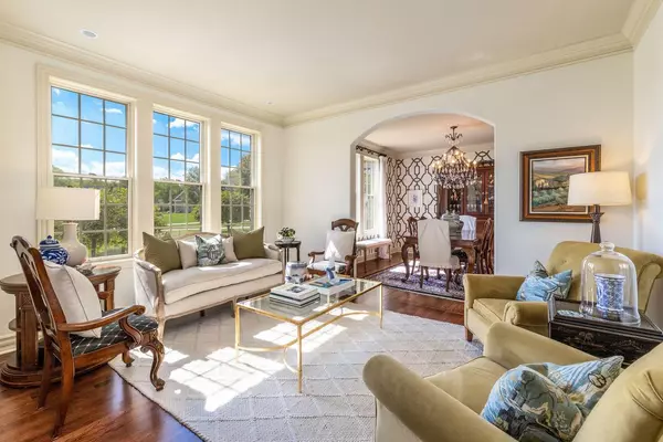 Brookfield, WI 53005,2455 Mound Zion Woods COURT