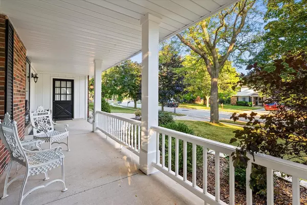 Port Washington, WI 53074,1027 Fairview DRIVE