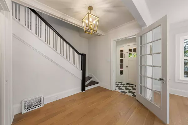 Shorewood, WI 53211,3909 N Prospect AVENUE