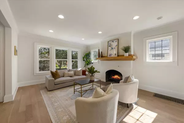 Shorewood, WI 53211,3909 N Prospect AVENUE