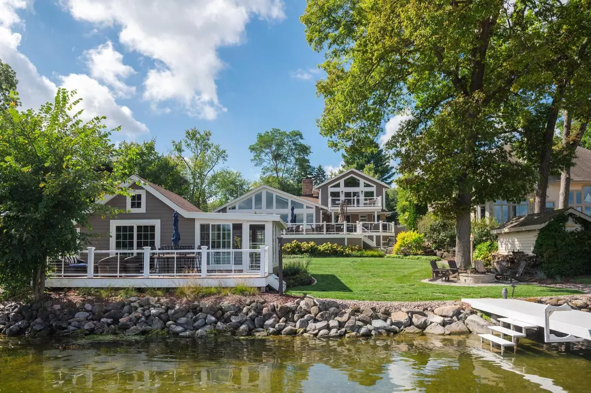 Delafield, WI 53018,1503 Milwaukee STREET