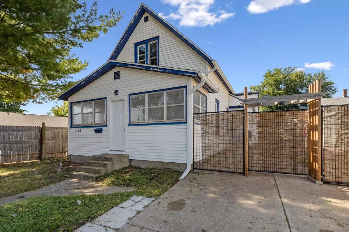 La Crosse, WI 54601,1108 5th AVENUE S