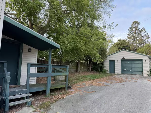 Two Rivers, WI 54241,1910 E River STREET