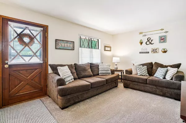 Pewaukee, WI 53072,1356 Greenhedge ROAD #C1