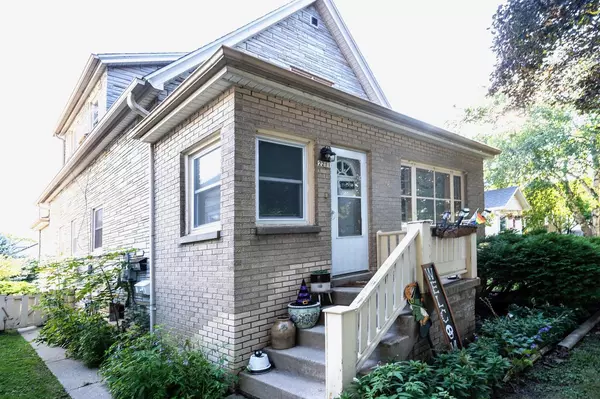 Milwaukee, WI 53207,2211 E Holt AVENUE