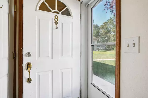 Greenfield, WI 53220,4300 W Grange AVENUE #Unit 8