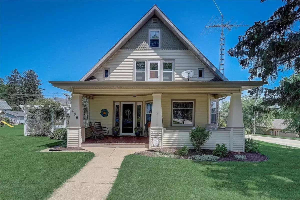 Montfort, WI 53569,406 E Park St