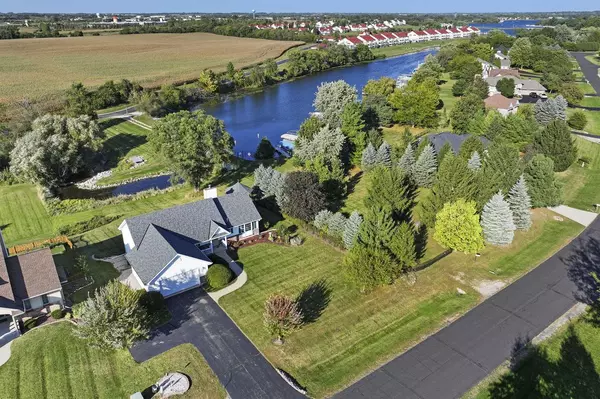 Delavan, WI 53115,2144 Blue Heron DRIVE