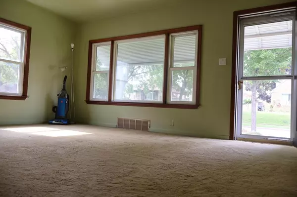 Milwaukee, WI 53215,3040 S 36th STREET