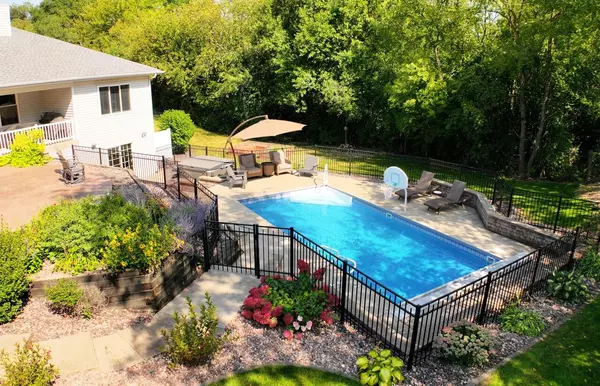 East Troy, WI 53120,33303 Wyandotte WAY