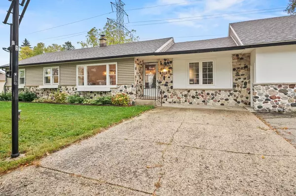 New Berlin, WI 53151,16835 W Roosevelt AVENUE