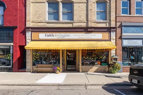 42 N Main STREET, Hartford, WI 53027