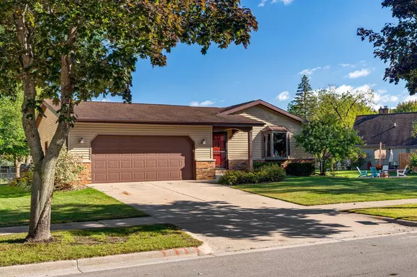 608 8th AVENUE N, Onalaska, WI 54650