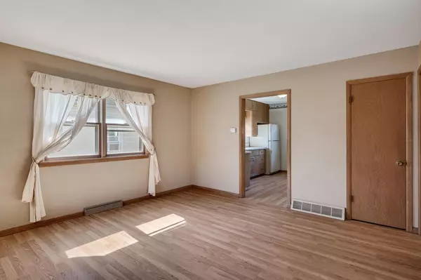 La Crosse, WI 54601,2114 17th STREET S