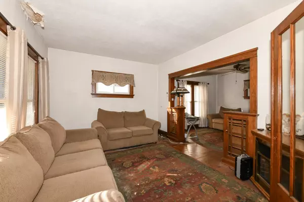 Racine, WI 53405,1324 Hayes AVENUE