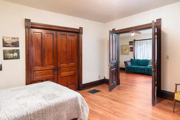 Viroqua, WI 54665,130 W Maple STREET