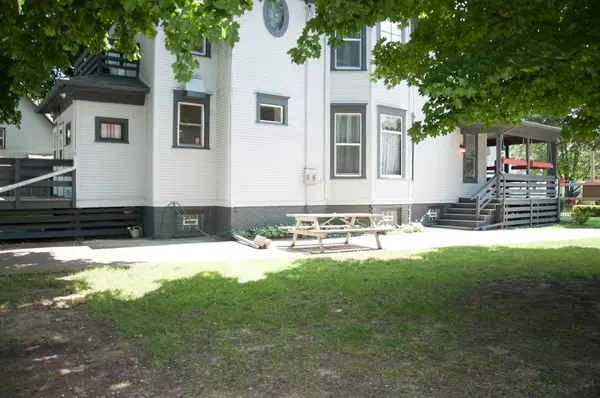 Kenosha, WI 53140,1922 60th STREET