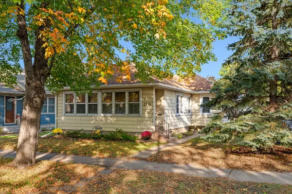 2114 Wood STREET, La Crosse, WI 54603