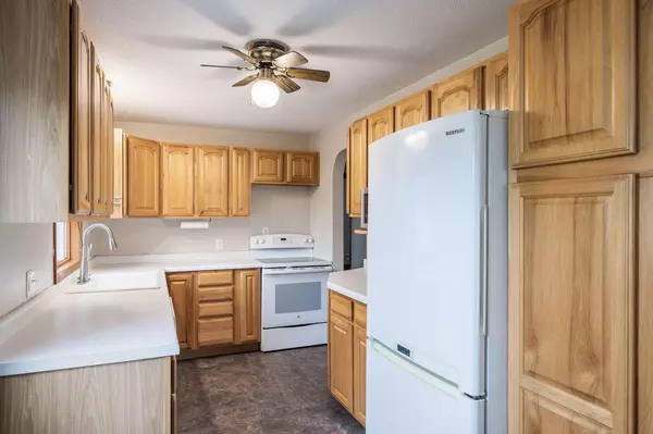 Onalaska, WI 54650,212 5th AVENUE N