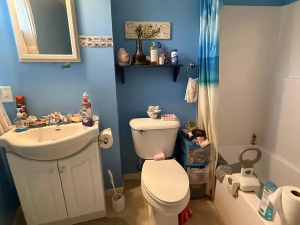 Two Rivers, WI 54241,1701 East STREET