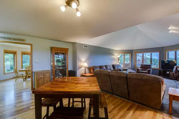 Dodgeville, WI 53533,4463 County Road ZZ