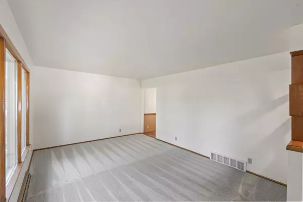 Milwaukee, WI 53224,8903 W Cheyenne STREET